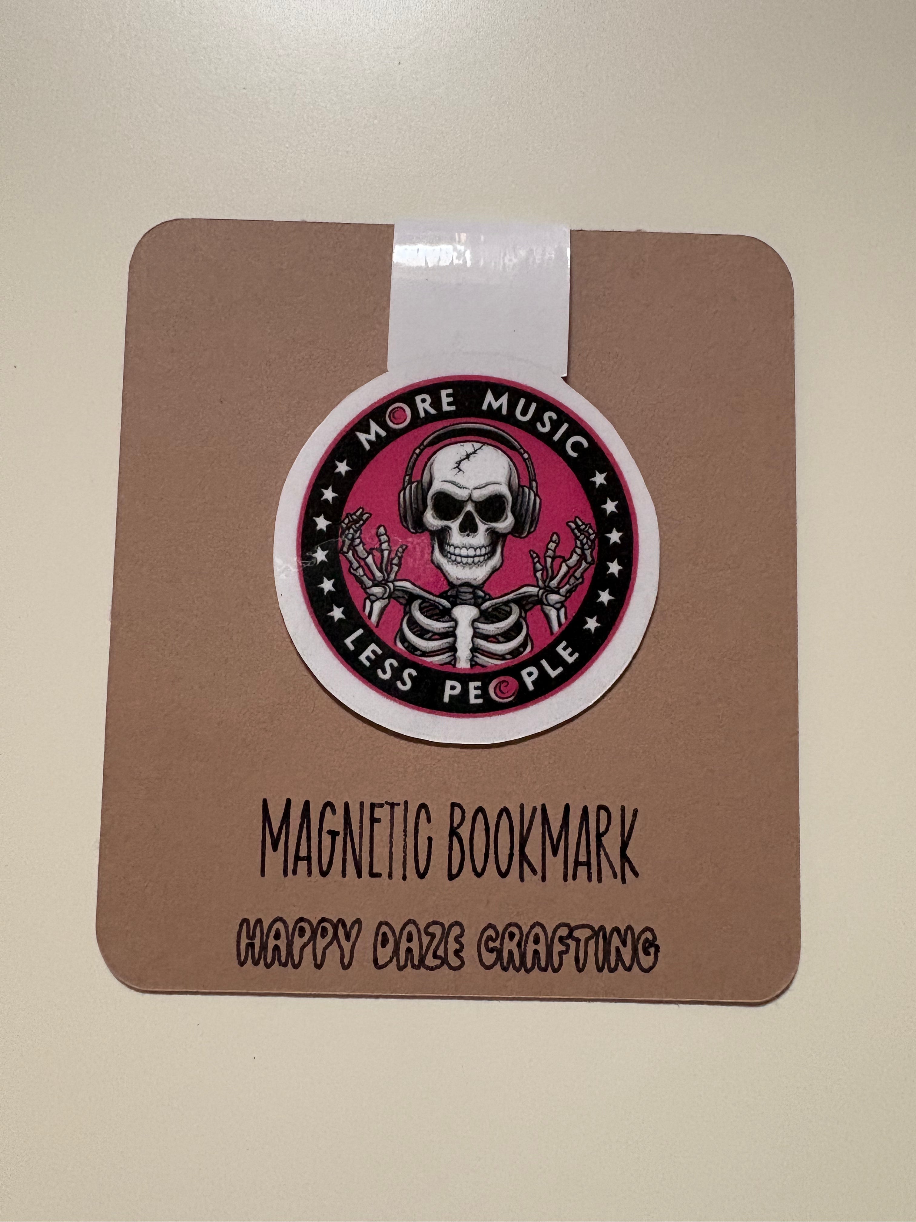 More music - magnetic bookmark